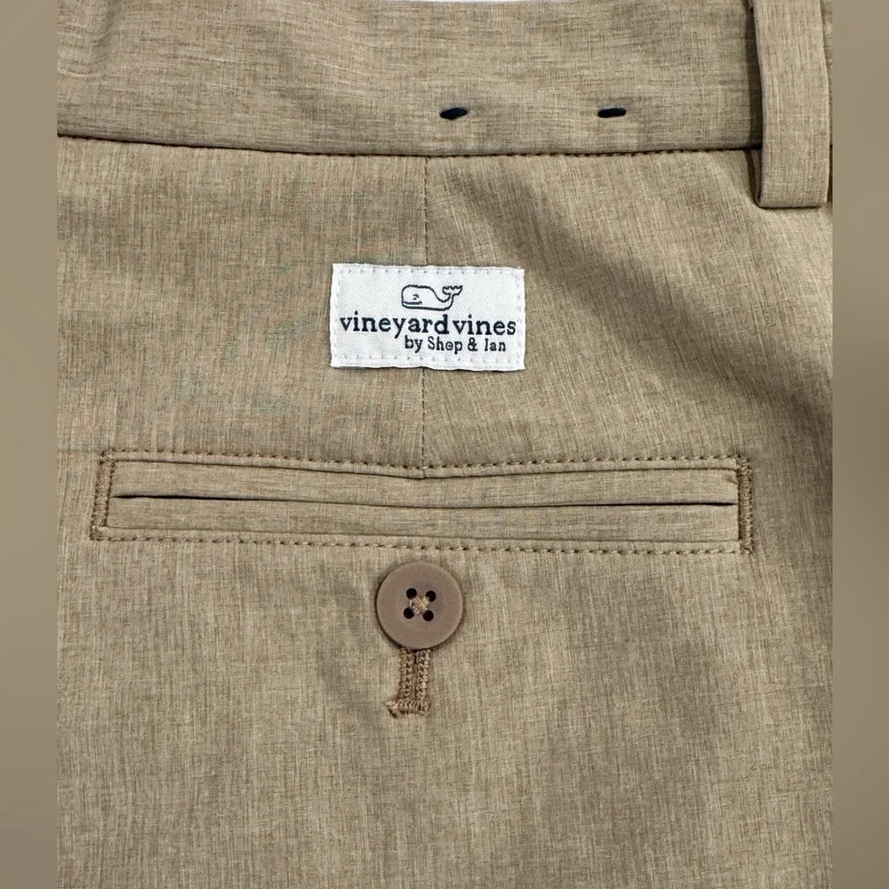 Boy’s Vineyard Vines Performance Shorts - Picture 3 of 4